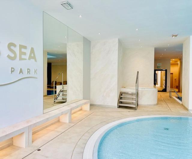Let'S Sea - 2 Bedroom - Premium Baltic Apartment With Front Sea View Garden And Spa Access Gąski Extérieur photo
